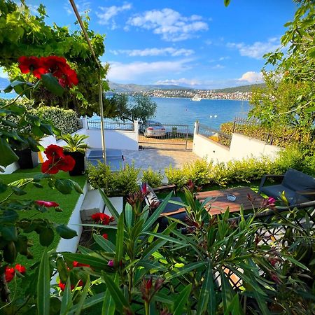 Beach Holiday Home With Private Jacuzzi & Parking Trogir Ngoại thất bức ảnh